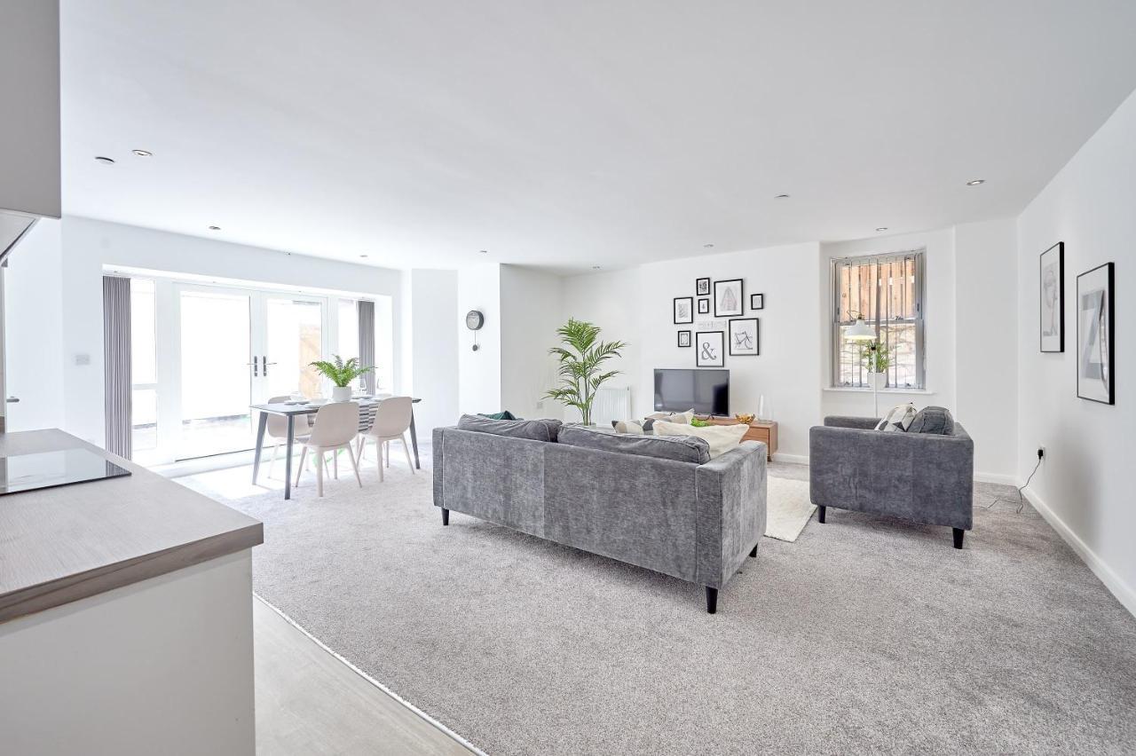 Modern 2 Bedroom Apartment In Preston Preston  Eksteriør bilde